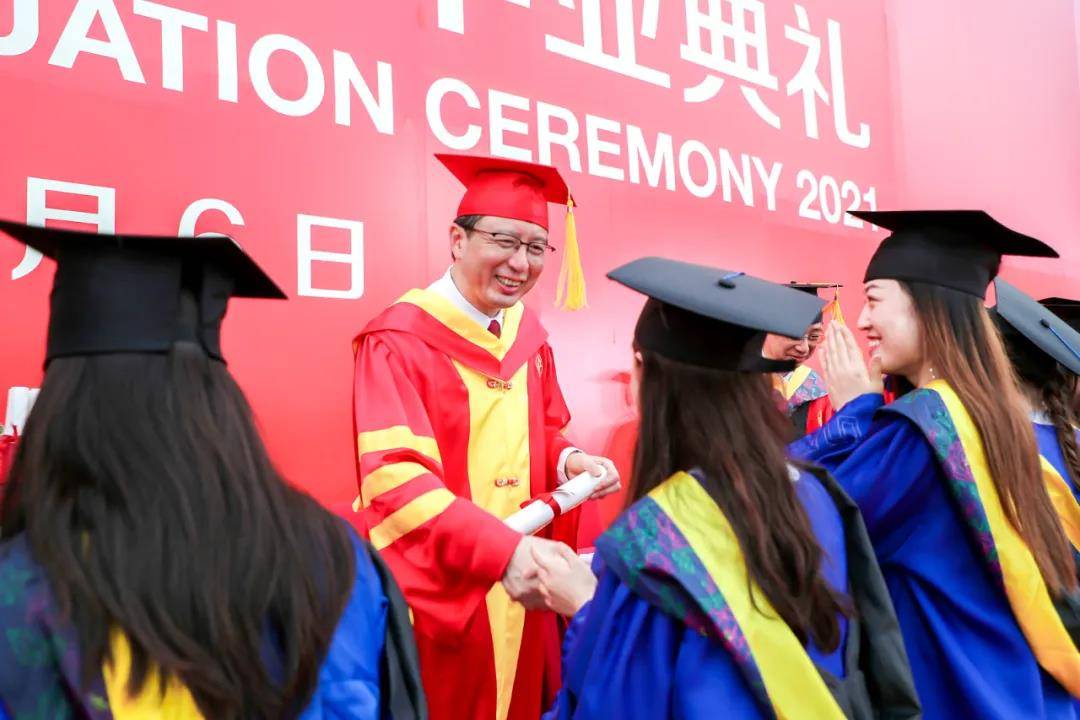 同济大学毕业证(同济大学毕业证书)
