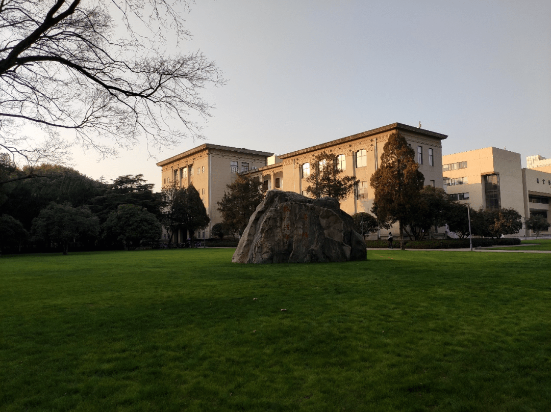 华中科技大学毕业证(华中科技大学毕业证样本图片)
