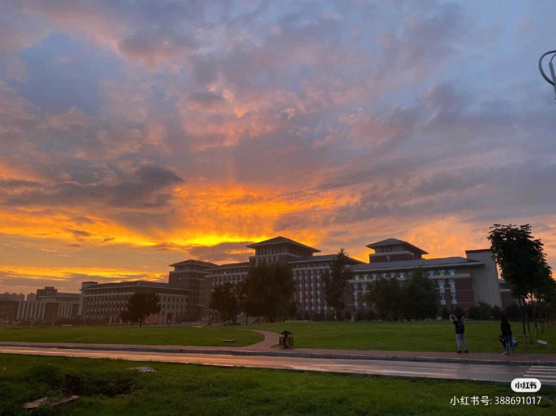 吉林大学(吉林大学官网)