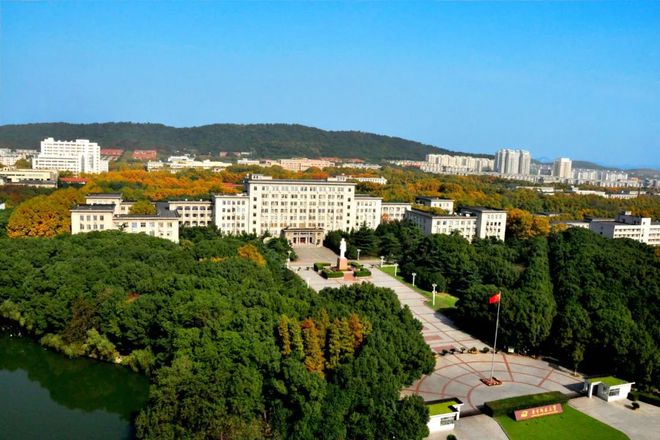华中科技大学(华中科技大学是985还是211)